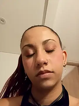 MiaBloom19 online show from 04.14.26