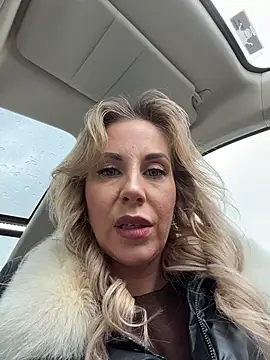 LisaMurr online show from 03.05.26