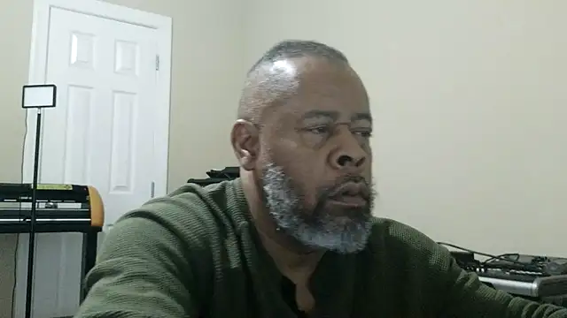 Cleozevo1961 online show from 03.12.26