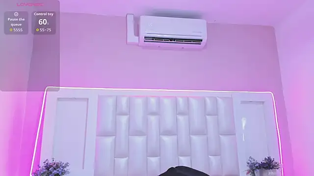 Liia Collins online show from 04.07.26