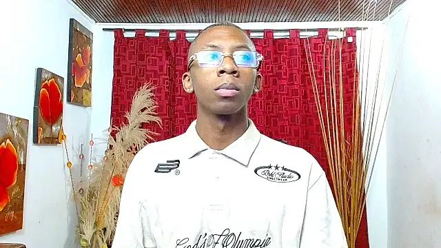 Snapshot of milo018 chatting on 02.18.26 milo018 online show from 02.18.26