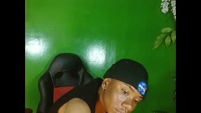 Snapshot of Darkiin_FTM chatting on 02.26.26 Darkiin FTM online show from 02.26.26