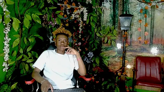 Snapshot of Darkiin_FTM chatting on 02.28.26 Darkiin FTM online show from 02.28.26