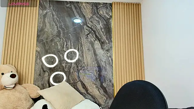 scarlett lumi online show from 04.18.26