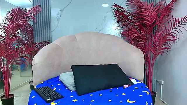 Snapshot of AzulMaveric chatting on 02.25.26 AzulMaveric online show from 02.25.26