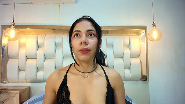Snapshot of AzulMaveric chatting on 06.02.26 AzulMaveric online show from 06.02.26