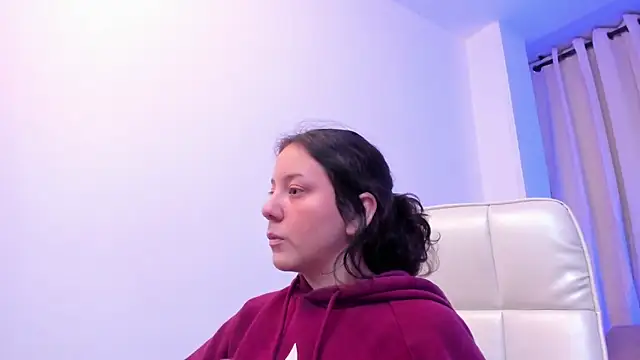 Chloe Noire online show from 04.12.26