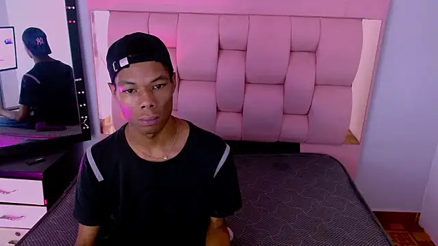 Snapshot of Santiago_Ortiz_ chatting on 03.01.26 Santiago Ortiz online show from 03.01.26