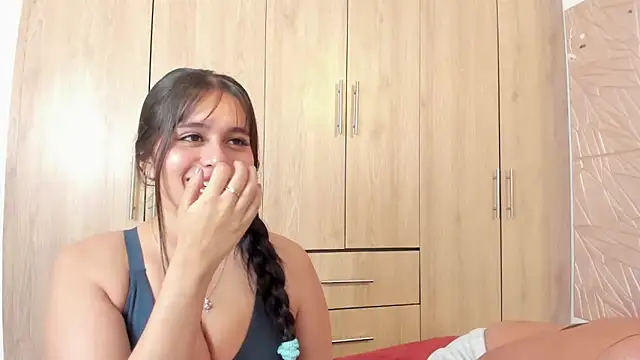 Tifqueen online show from 04.15.26