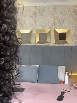 Lorenn Sweet online show from 03.16.26