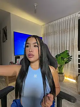 AliceBoomx online show from 04.01.26