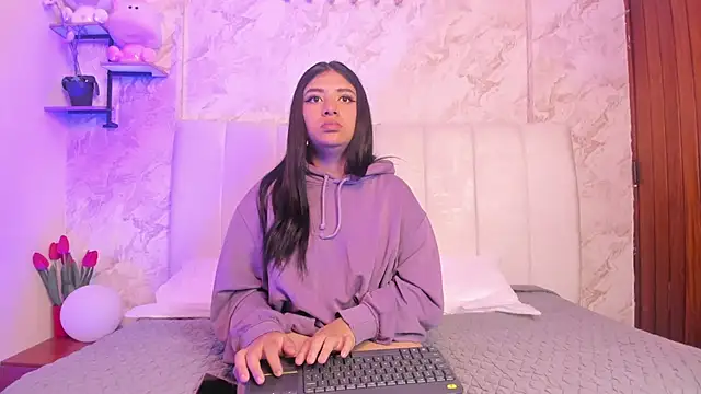 Snapshot of KaileeRoss chatting on 02.22.26 KaileeRoss online show from 02.22.26