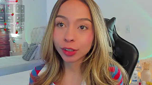 Snapshot of LuuluBerry chatting on 03.01.26 LuuluBerry online show from 03.01.26