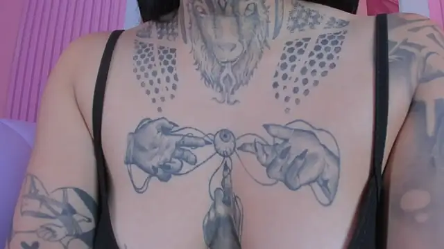 Snapshot of Adri_tatto_7 chatting on 06.11.26 Adri tatto 7 online show from 06.11.26