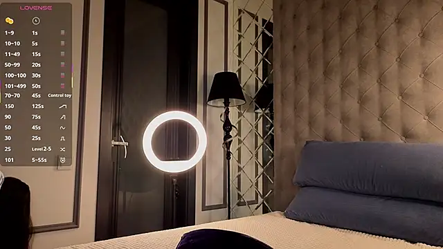 MiguelinaRasmuson online show from 04.12.26