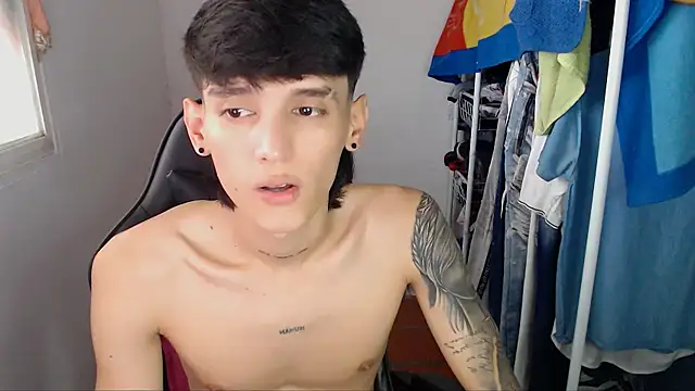 Snapshot of BOY-767 chatting on 02.19.26 BOY-767 online show from 02.19.26