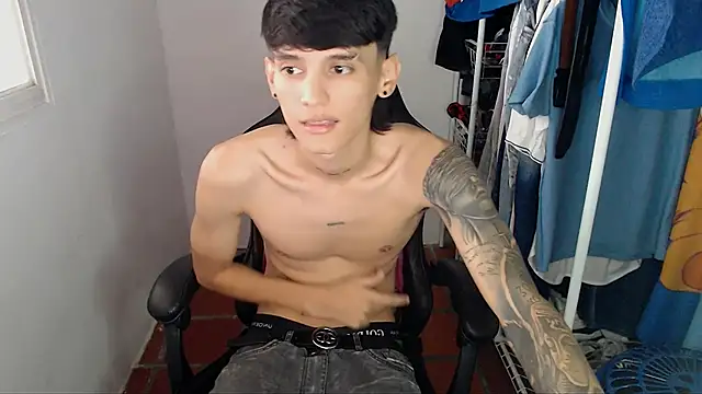 Snapshot of BOY-767 chatting on 02.20.26 BOY-767 online show from 02.20.26