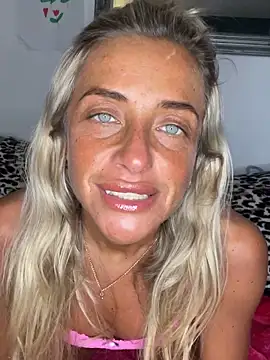 ScarlettGold  online show from 04.15.26