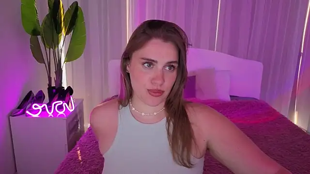 Snapshot of Milana_Monroe chatting on 06.30.26 Milana Monroe online show from 06.30.26