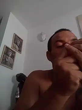 Snapshot of morenitoymorena chatting on 06.20.26 morenitoymorena online show from 06.20.26