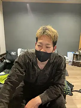 Snapshot of ryuaaaaa chatting on 04.21.26 ryuaaaaa online show from 04.21.26