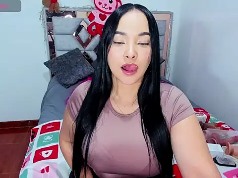 isabella pretty online show from 03.31.26