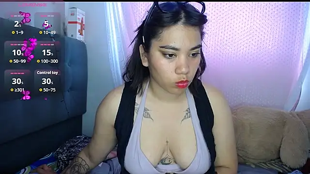 Snapshot of hairylatiingoddess chatting on 02.25.26 hairylatiingoddess online show from 02.25.26