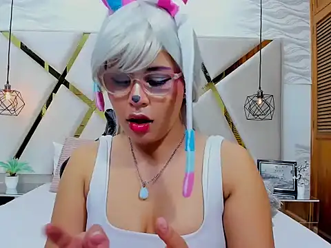 Snapshot of BellaSnowbunny chatting on 02.21.26 BellaSnowbunny online show from 02.21.26