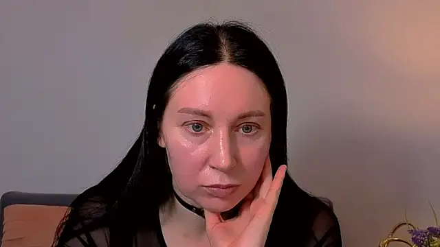 Snapshot of MiaFair chatting on 02.19.26 MiaFair online show from 02.19.26