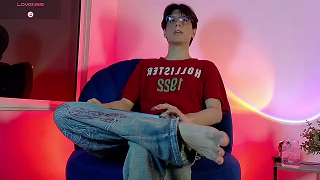 lui x dust online show from 06.03.26