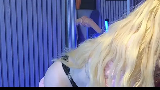 KarmaArms online show from 04.13.26