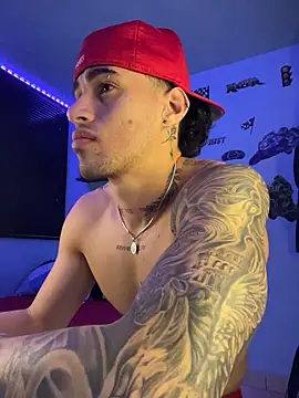 Snapshot of TOMAS_CONOR chatting on 02.21.26 TOMAS CONOR online show from 02.21.26