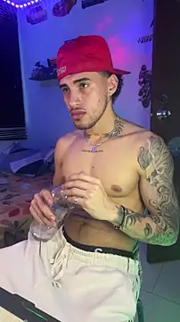 Snapshot of TOMAS_CONOR chatting on 03.02.26 TOMAS CONOR online show from 03.02.26