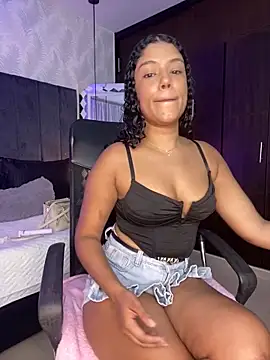 Miaafoxx   online show from 04.10.26