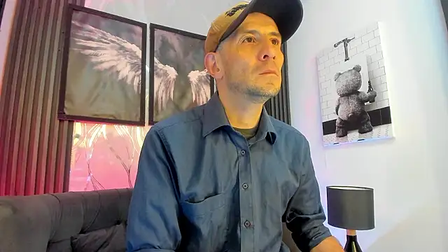 Milanwhite  online show from 02.24.26