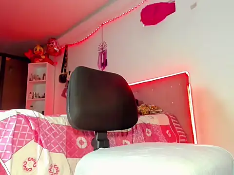 Snapshot of Nathaly-horny1 chatting on 02.24.26 Nathaly-horny1 online show from 02.24.26