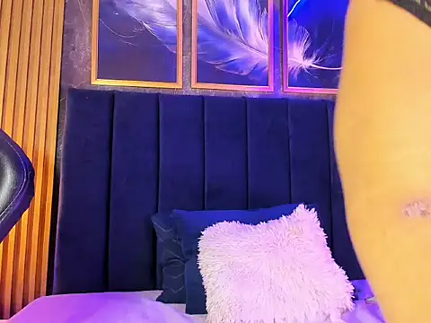 Julietta Foxx online show from 03.25.26