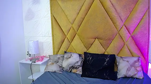 Snapshot of Sophie_Galli chatting on 02.25.26 Sophie Galli online show from 02.25.26