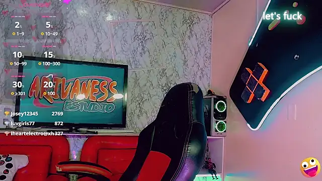 Snapshot of Mayka_Hot chatting on 02.20.26 Mayka Hot online show from 02.20.26