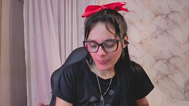 QueenSallyDesire online show from 03.27.26