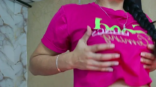 QueenSallyDesire online show from 04.09.26