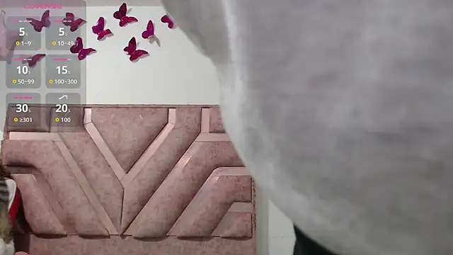 Roxy-Fox  online show from 03.25.26