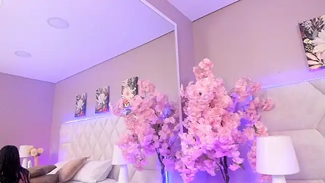 Bianca Monroe  online show from 04.16.26