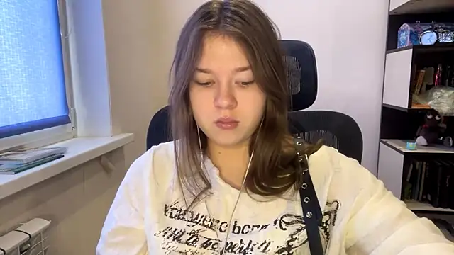 TomikoPfau online show from 03.02.26