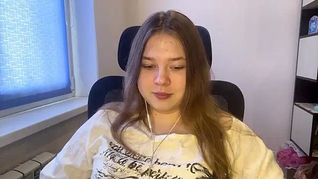 TomikoPfau online show from 03.29.26