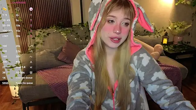 linaloon online show from 04.25.26