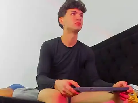 hot boys 2  online show from 02.24.26