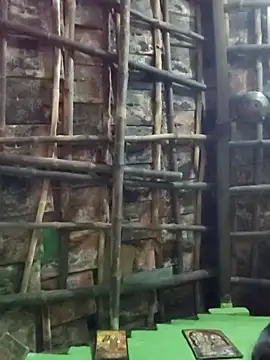 Nivya-Singh online show from 04.14.26