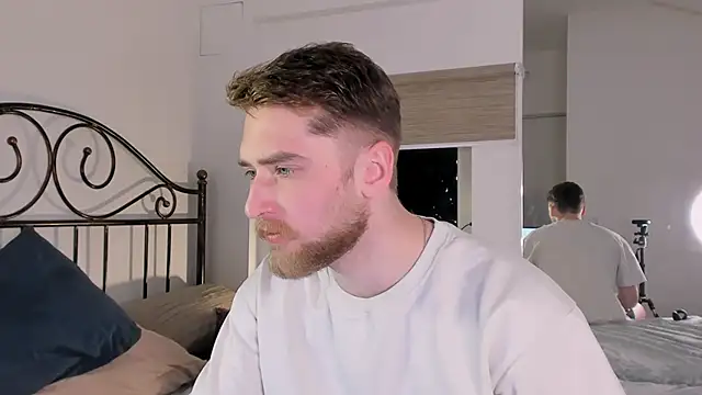 Dexter Raze online show from 04.11.26