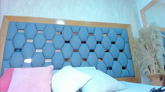 Snapshot of yayi_sm chatting on 02.25.26 yayi sm online show from 02.25.26